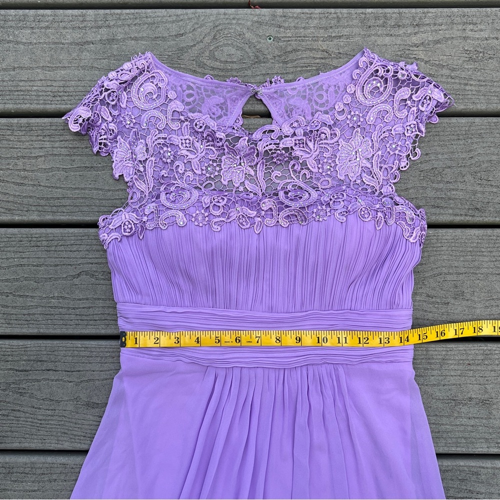 Ever Pretty: Purple Maxi Prom/Formal Gown. Women’s Size Large (8). - Picture 10 of 13